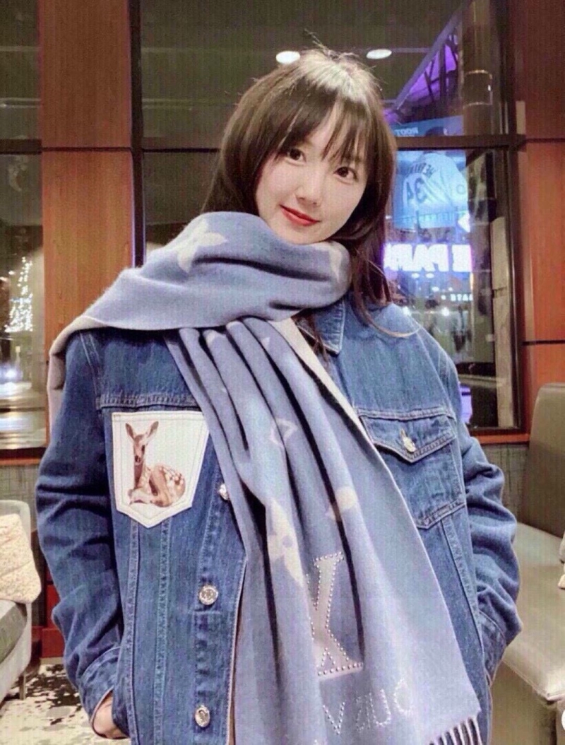 l0vis Vvtt0n